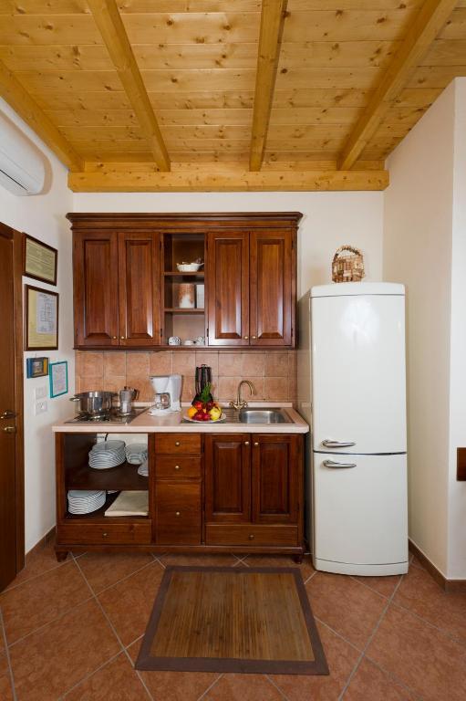 Locanda Ristorante Al Cardellino Bardolino Kamer foto